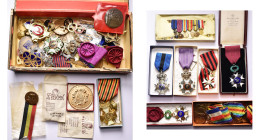 BELGIQUE, lot de 27 décorations, 13 miniatures sur deux épingles et divers insignes ayant appartenu au major de réserve honoraire Pierre Bovens (1894-...
