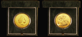 Five Pounds 2006 Gold BU in the Royal Mint's velvet presentation box with certificate
Estimate: GBP 1500 - 2000