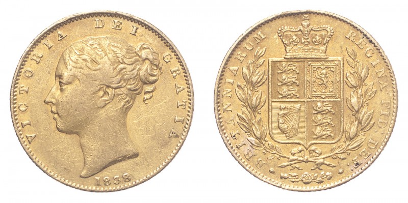 GREAT BRITAIN. Victoria, 1837-1901. Gold Sovereign 1838, London. Shield. 7.99 g....