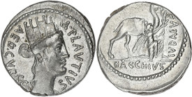 RÉPUBLIQUE ROMAINE
A. Plautius. Denier, soumission de la Judée ND (55 av. J.-C.), Rome. RRC.431/1 ; Argent - 3,79 g - 18,5 mm - 7 h
Décentré au revers...