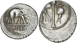 RÉPUBLIQUE ROMAINE
Jules César (60-44 av. J.-C.). Denier ND (49-48 av. J.-C.), Gaule ou Italie. RRC.443/1 - S.1399 ; Argent - 4,04 g - 18,5 mm - 4 h
F...