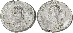 EMPIRE ROMAIN
Trajan (98-117). Tétradrachme 103-109, Tyr. RPC.3528 ; Billon - 13,12 g - 25 mm - 6 h
Petits manques au revers. Patine grise. TTB.