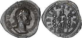 EMPIRE ROMAIN
Macrin (217-218). Denier 217, Rome. RIC.67b ; Argent - 3,54 g - 18 mm - 6 h
Avec son étiquette à la plume : De la trouvaille faite à Lim...