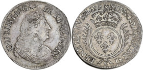 FRANCE / CAPÉTIENS
Louis XIV (1643-1715). Demi-écu aux palmes 1695, S, Reims. Dy.1521A - G.185 (manque) ; Argent - 13,43 g - 34 mm - 6 h
Manque à Gado...