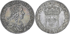 FRANCE / CAPÉTIENS
Louis XIII (1610-1643). Écu d’argent, 2e type 1642, A, Paris (point). Dy.1349 - G.52 ; Argent - 27,41 g - 39 mm - 6 h
Avec son anci...