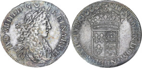 FRANCE / CAPÉTIENS
Louis XIV (1643-1715). Écu de Béarn au buste juvénile 1666, Pau. Dy.1490 - G.208 - Dav.3804 ; Argent - 27 g - 39 mm - 6 h
Avec son ...