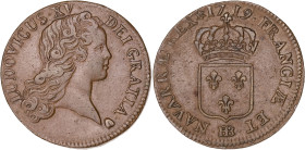 FRANCE / CAPÉTIENS
Louis XV (1715-1774). Sol au buste enfantin 1719, BB, Strasbourg. Dy.1692 - G.276 ; Cuivre - 12,38 g - 29 mm - 6 h
Agréable exempla...