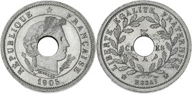 FRANCE
IIIe République (1870-1940). Essai de 5 centimes Merley, 1er type, flan rond perforé 1905, A, Paris. GEM.12.6- VG.4547 ; Nickel - 3,92 g - 21 m...