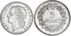 FRANCE
IIIe République (1870-1940). 5 francs Lavrillier en nickel 1933, Paris. G.760 - F.336 ; Nickel - 31 mm - 6 h
PCGS MS65 (29540746). Fleur de coi...