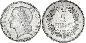 FRANCE
IIIe République (1870-1940). 5 francs Lavrillier en nickel 1933, Paris. G.760 - F.336 ; Nickel - 31 mm - 6 h
PCGS MS65 (29540748). Fleur de coi...