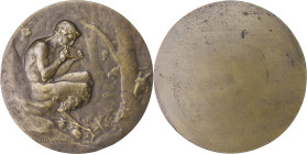 FRANCE
IIIe République (1870-1940). Médaille, le faune musicien par Desvignes ND. Cuivre - 320 g - 99 mm - 12 h
Important module de beau style. TTB.