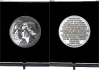 MEXIQUE
République fédérale (depuis 1917). Médaille pour la visite de la reine et du prince des Pays-Bas 1964. Argent - 27,84 g - 40 mm - 12 h
Dans so...
