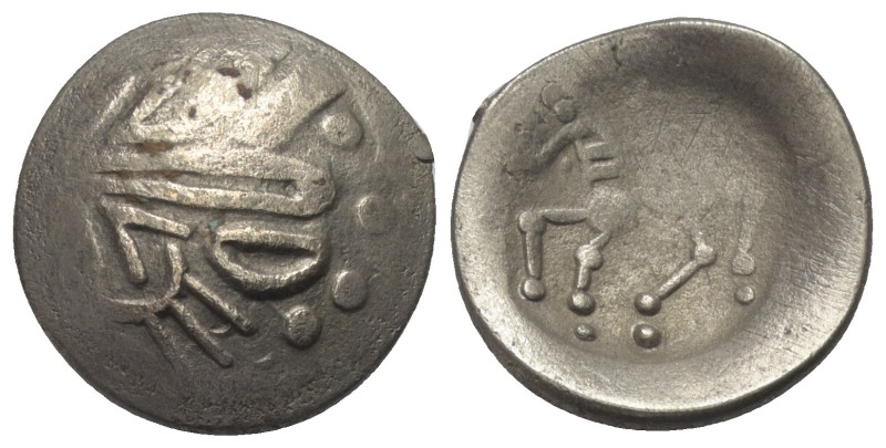 Ostkelten. Muntenien. Typ 'Sattelkopf'.

 Tetradrachme (Silber).
Vs: Stark st...