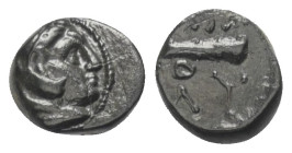 Königreich Makedonien. Philippos II. (359 - 336 v. Chr.).

 Bronze. Ca. 359 - 294 v. Chr. Ungesicherte makedonische Münzstätte.
Vs: Kopf des jugend...