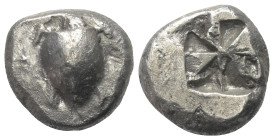 Inseln vor Attika. Aigina.

 Stater (Silber). Ca. 525 - 475 v. Chr.
Vs: Seeschildkröte.
Rs: Quadratum incusum.

20 mm. 12,06 g. 

HGC 6, 428; ...