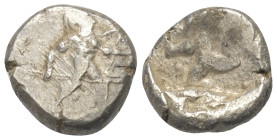 Pamphylien. Aspendos.

 Stater (Silber). Ca. 465 - 430 v. Chr.
Vs: Krieger mit Lanze und Schild nach rechts schreitend.
Rs: Triskeles in vertiefte...