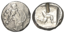 Pamphylien. Aspendos.

 Stater (Silber). Ca. 465 - 430 v. Chr.
Vs: Krieger mit Lanze und Schild nach rechts schreitend.
Rs: Triskeles in vertiefte...