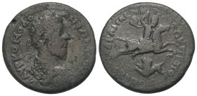 Pontos. Amaseia. Commodus (177 - 192 n. Chr.).

 Bronze.
Vs: Büste mit Lorbeerkranz und Panzer rechts.
Rs: Commodus zu Pferde nach rechts galoppie...