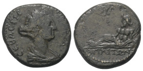 Mysien. Attaia. Sabina (gest. 136 n. Chr.).

 Bronze.
Vs: Drapierte Büste mit Stephane rechts.
Rs: Bärtiger Flussgott Makestos auf Quellgefäß gest...