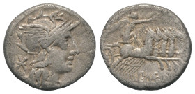 P. Maenius Antiaticus.

 Denar (Silber). 132 v. Chr. Roma.
Vs: Kopf der Roma mit geflügeltem Greifenkopfhelm rechts, im Feld links Wertzeichen.
Rs...