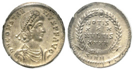 Constantius II. (337 - 361 n. Chr.).

 Siliqua (Silber). 351 - 355 n. Chr. Sirmium.
NGC AU (4790210-005)

Vs: D N CONSTANTIVS P F AVG. Büste mit ...