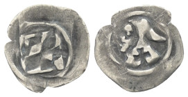 Bayern - München. Johann II. (1375 - 1397).

 Pfennig (Silber). Ohne Jahr.
Vs: Rautenschild.
Rs: Mönchskopf im Linienkreis links, auf dem unteren ...