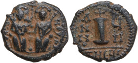 Justin II and Sophia (565-578). AE 10 Nummi (Decanummium). Theoupolis (Antioch) mint. Dated RY 7 (571/2). Obv. Nimbate figures of Justin and Sophia se...