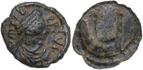 Tiberius II Constantine (578-582). AE Pentanummium. Constantinople mint. Struck 579-582. Obv. Diademed, draped, and cuirassed bust right. Rev. Large Ч...