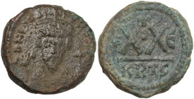 Phocas (602-610). AE Half Follis. Carthage mint. Dated RY E. Obv. Crowned bust facing, holding mappa and long cross. Rev. Large X·X; star to left, cro...