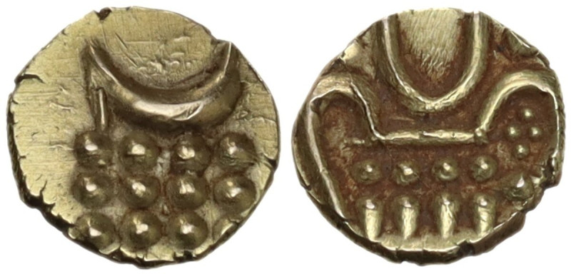 India. Haidar Ali (1174-1197) (AD 1761-1782). AV Fanam. AV. 0.38 g. 7.00 mm. EF.