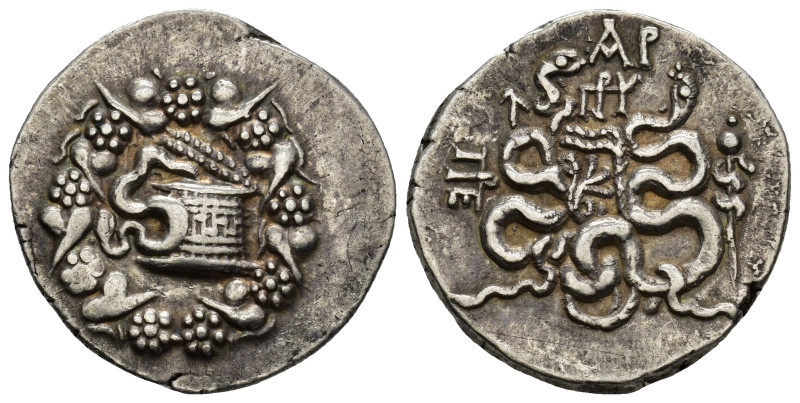 Mysia, Pergamon AR Cistophoric Tetradrachm. (26mm, 12.48 g) 133-67 BC. Serpent e...