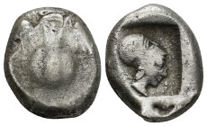 PAMPHYLIA, Side. Circa 460-430 BC. AR Stater (20mm, 10.7 g). Pomegranate / Head of Athena right, wearing Corinthian helmet, all within incuse square.