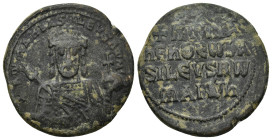 Romanus I. 920-944. AE Follis (11 Gr. 28mm). Constantinople 
Bust of Romanus I, holding transverse trefoil-tipped labarum sceptre and globus cruciger ...