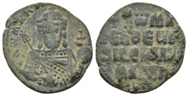 Constantine VII and Romanus I. 913-959/920-944. AE. Follis. Constantinople. (3.9 Gr. 28mm)
Facing crowned bust of Romanus I, holding labarum and globu...