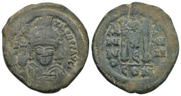 Maurice Tiberius. 582-602. AE Follis (12.46 Gr. 29mm.). Constantinople. 
Helmeted and cuirassed bust facing, holding globus cruciger 
Rev. Large M; cr...