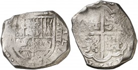 1640. Felipe IV. Sevilla. (R). 8 reales. (Cal. 613). 27,34 g. Fecha parcialmente visible. Escasa. BC+.