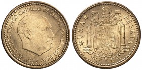 1953*1954. Estado Español. 1 peseta. (Cal. 84). 3,45 g. Escasa. S/C-.