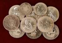 1949-1982. Cuba. AG. Lote de 11 monedas: 20 y 25 centavos, y 9 de 5 pesos, todas diferentes. A examinar. MBC/Proof.