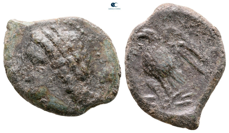 Sicily. Syracuse. The Mamertini 220-200 BC. 
Bronze Æ

20 mm, 4,11 g



n...