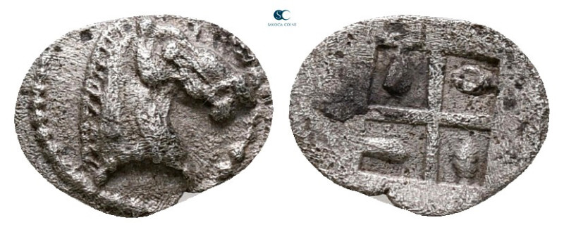 Thraco Macedonian Region. Uncertain mint circa 450-400 BC. 
Hemiobol AR

9 mm...
