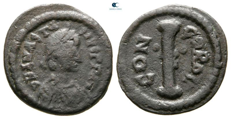 Anastasius I AD 491-518. Constantinople
Decanummium Æ

17 mm, 1,74 g



n...