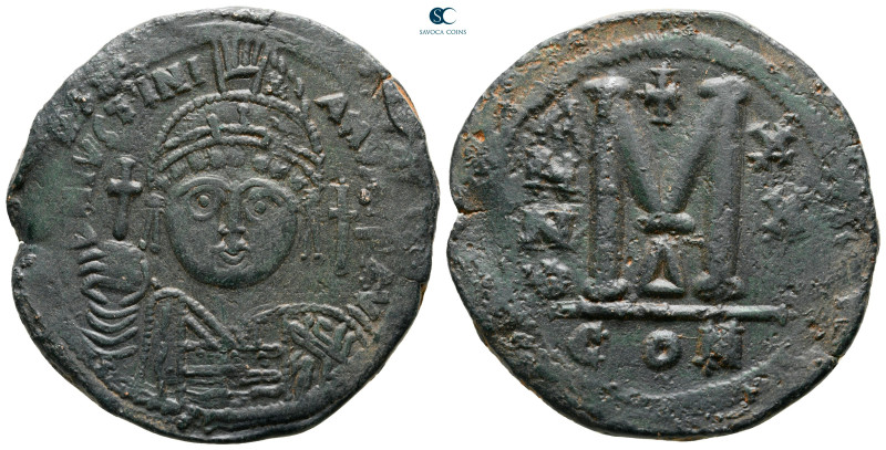 Justinian I AD 527-565. Constantinople
Follis or 40 Nummi Æ

36 mm, 19,90 g
...