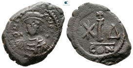 Maurice Tiberius AD 582-602. Constantinople. Decanummium Æ