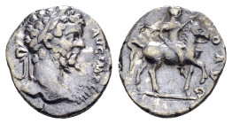 SEPTIMIUS SEVERUS.(193-211).Rome.Denarius.

Condition : Good very fine.

Weight : 2.6 gr
Diameter : 15 mm