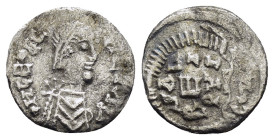 HERACLIUS (610-641). Ravenna.Half siliqua.

Condition : Good very fine.

Weight : 0.58 gr
Diameter : 12 mm