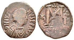 JUSTIN I.(518-527).Constantinople.Follis.

Condition : Good very fine.

Weight : 19.4 gr
Diameter : 8 mm