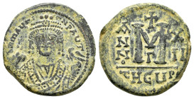 MAURICE TIBERIUS.(582-602). Theoupolis (Antioch).Follis.

Condition : Good very fine.

Weight : 12.08 gr
Diameter : 26 mm