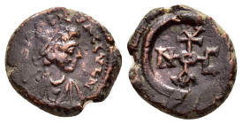 JUSTIN II (565-578). Theoupolis (Antioch).Pentanummium. 

Condition : Good very fine.

Weight : 2.5 gr
Diameter : 15 mm