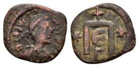 JUSTIN I.(518-527). Constantinople.Pentanummium. 

Condition : Good very fine.

Weight : 1.6 gr
Diameter : 12 mm