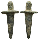 ANCIENT ROMAN BRONZE SWORD PENDANT.(Circa 1st - 2nd century).Ae.

Condition : Good very fine.

Weight : 7.7 gr
Diameter : 39 mm